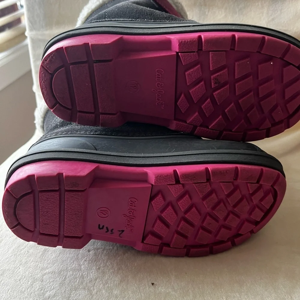 Cat & Jack Gray and Pink Winter Boots Waterproof Insulated